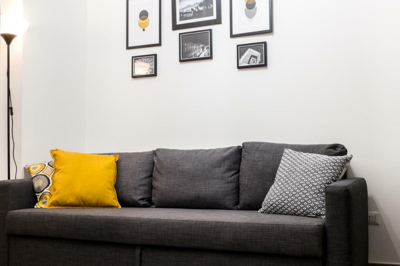 Appartement Manuela Piazza Del Plebiscito Centro Napels
